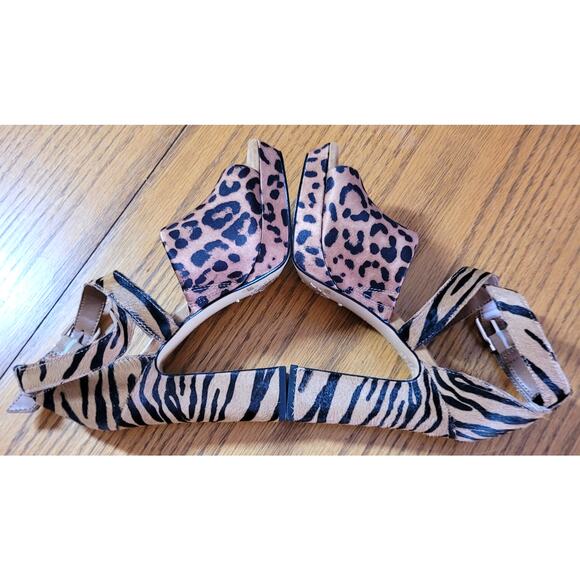 Gianni Bini Jaymez Animal Print Ankle Strap Platform Heels 5.5 M Mob Wife Bold - Picture 5 of 11